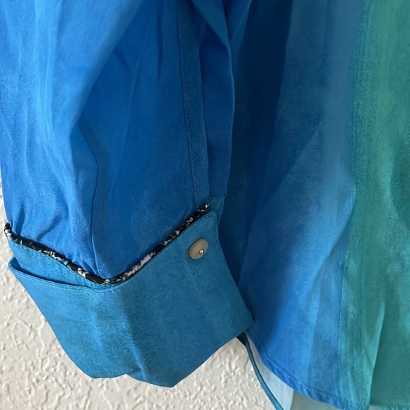 Robert Graham Gabriela Silk Blend Shirt NWT - Picture 6 of 8